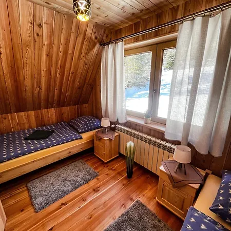 U Ali シャレー *